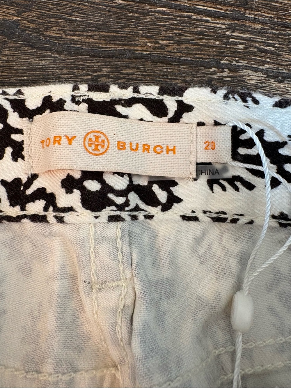 Tory Burch Reya Cropped Straight Leg Jeans Womens 29 Ivory Guru Border NWT Print - Picture 7 of 10
